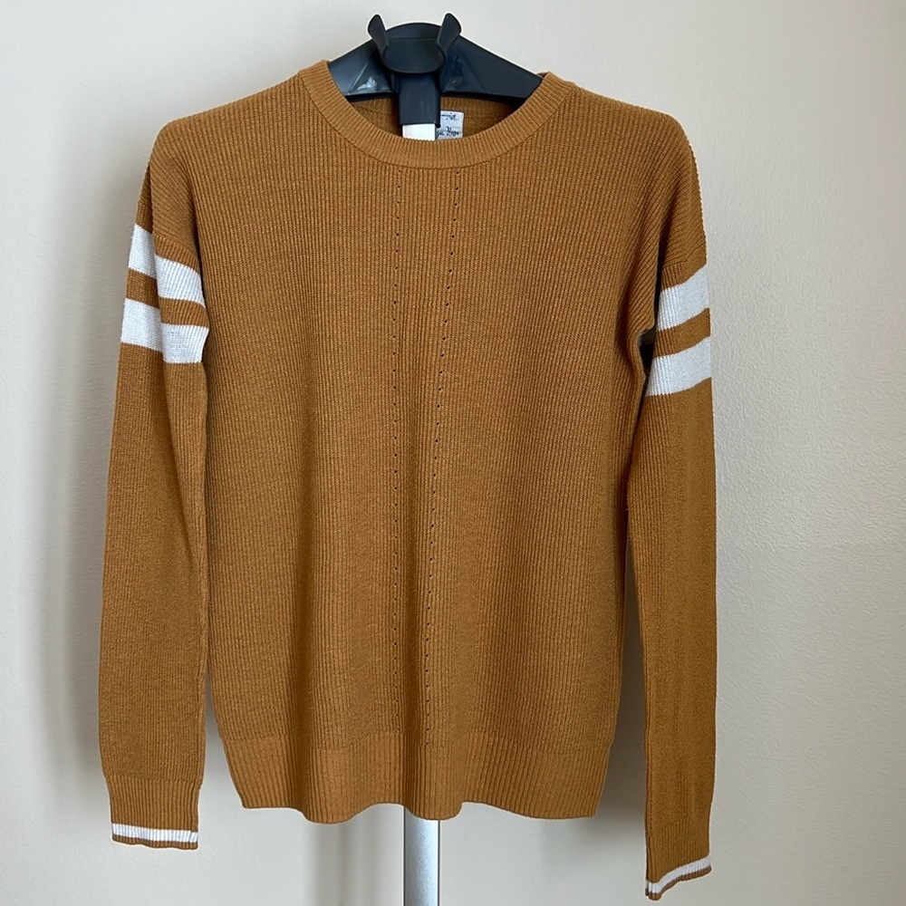 Hippie Rose neutral sweater size‎ small women's medium
